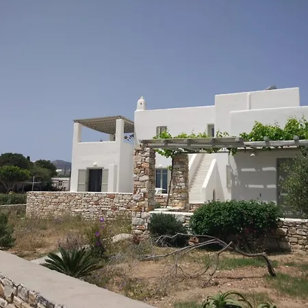 Cycladic Seaside Apartment