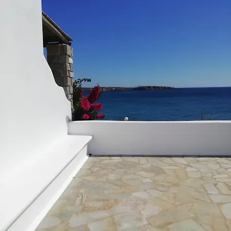 Cycladic Seaside Appartement *